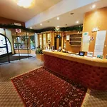 思科阿多罗酒店 3* 法尔西德