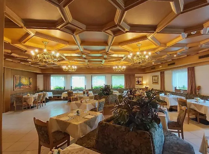 Hotel Scoiattolo Falcade