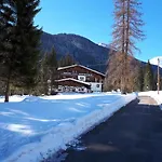 Scoiattolo Отель 3*