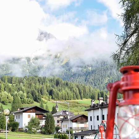 Scoiattolo Dolomites Experience Ξενοδοχείο Falcade