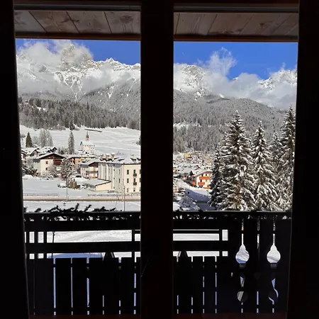 Scoiattolo Dolomites Experience 3* 팔카데