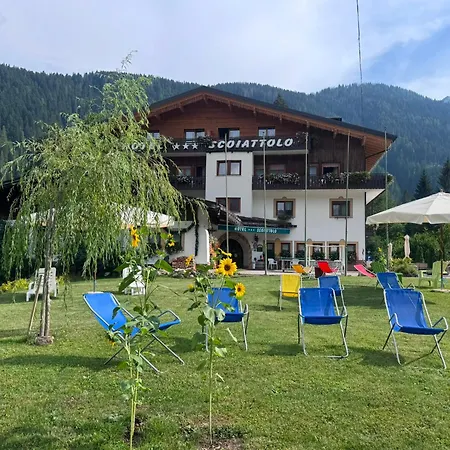 Scoiattolo Dolomites Experience 3* Falcade